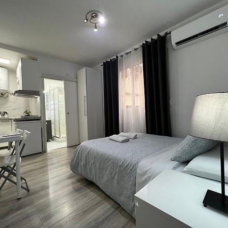 Apartamentos Arapiles Madrid Exteriör bild