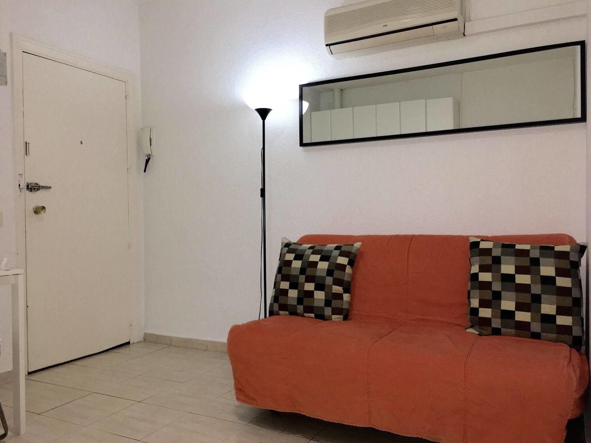 Apartamentos Arapiles Madrid Exteriör bild