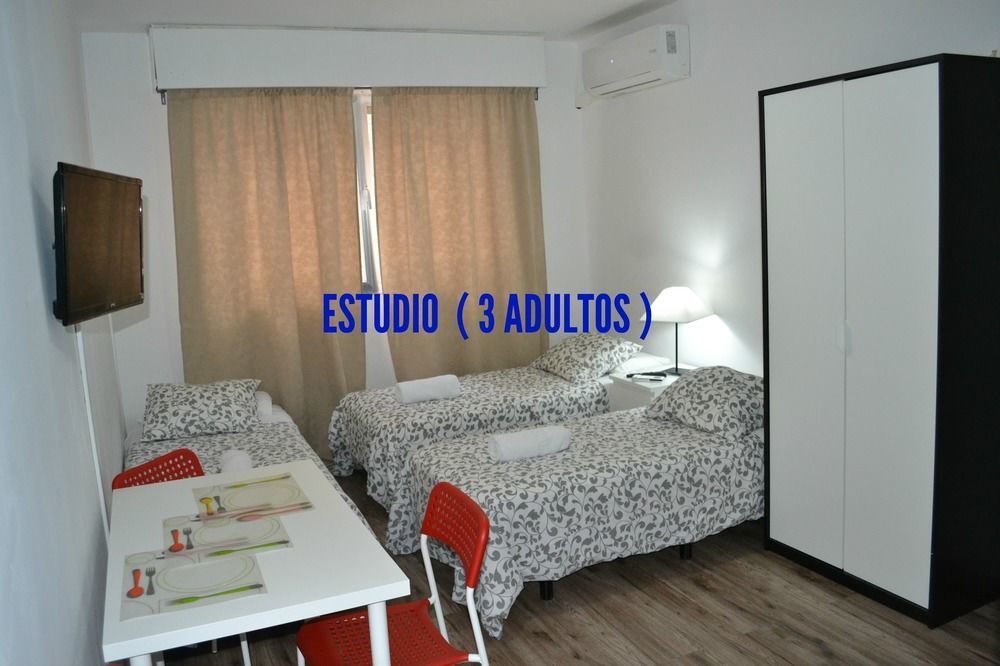 Apartamentos Arapiles Madrid Exteriör bild